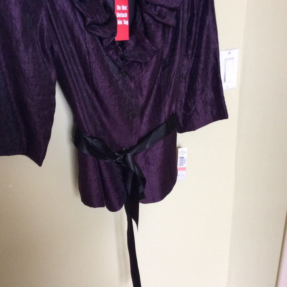 Jacket - Picture 4 of 4